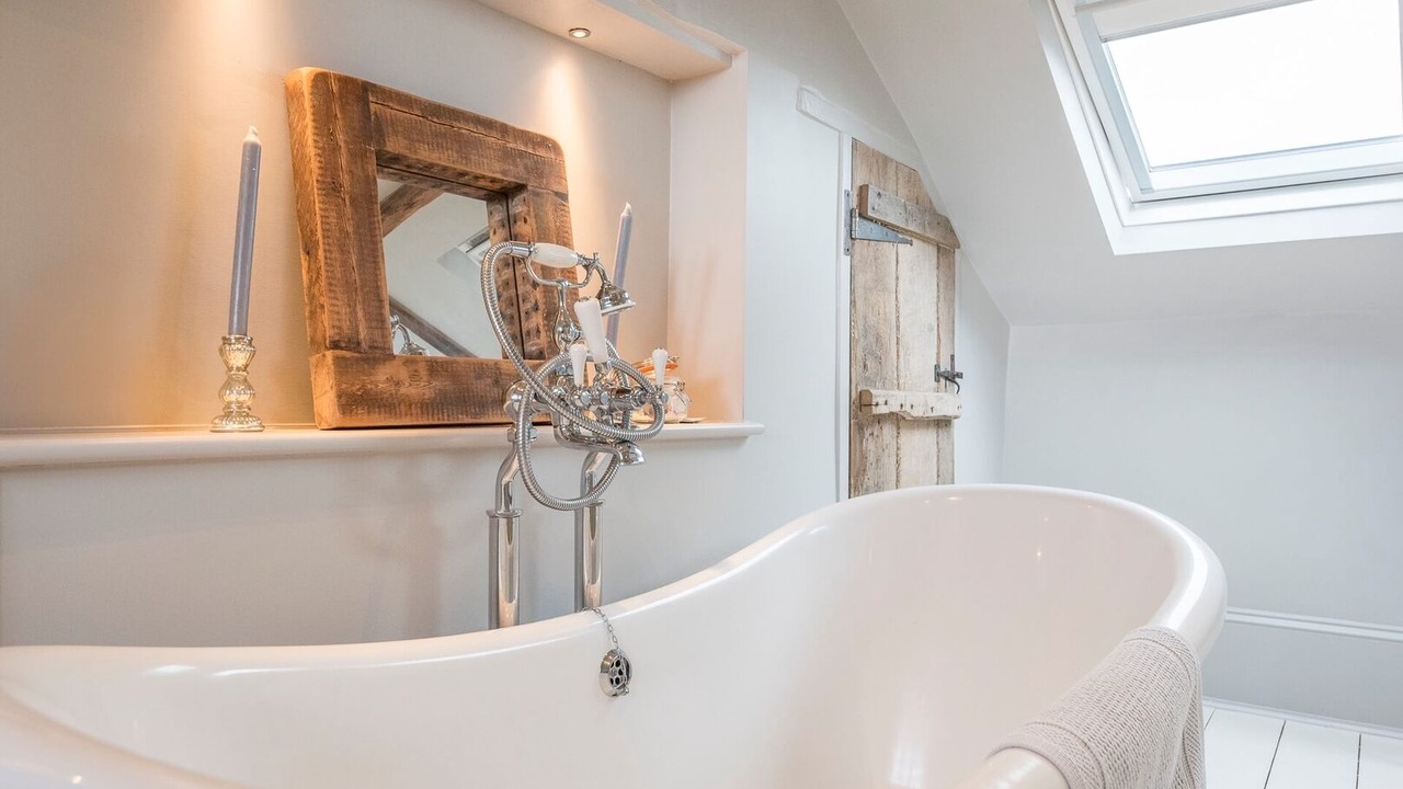 Photo of Bathroom in Weybread