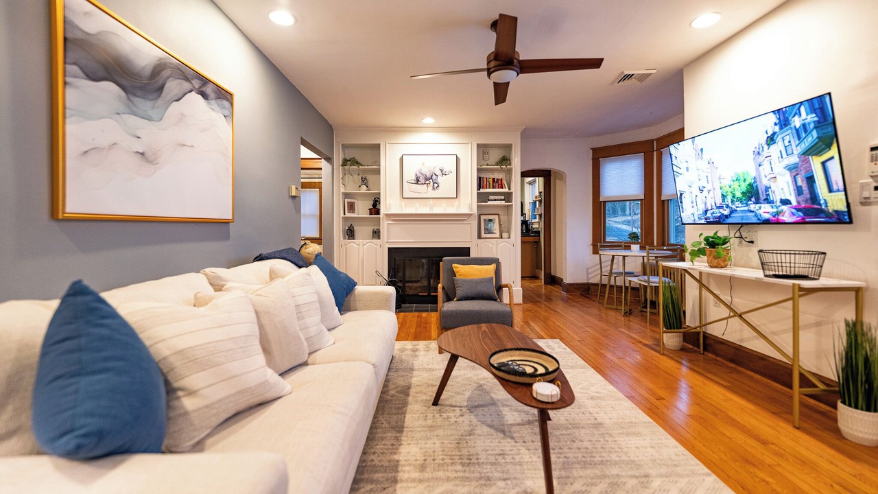 Photo of Livingroom in Silver Spring