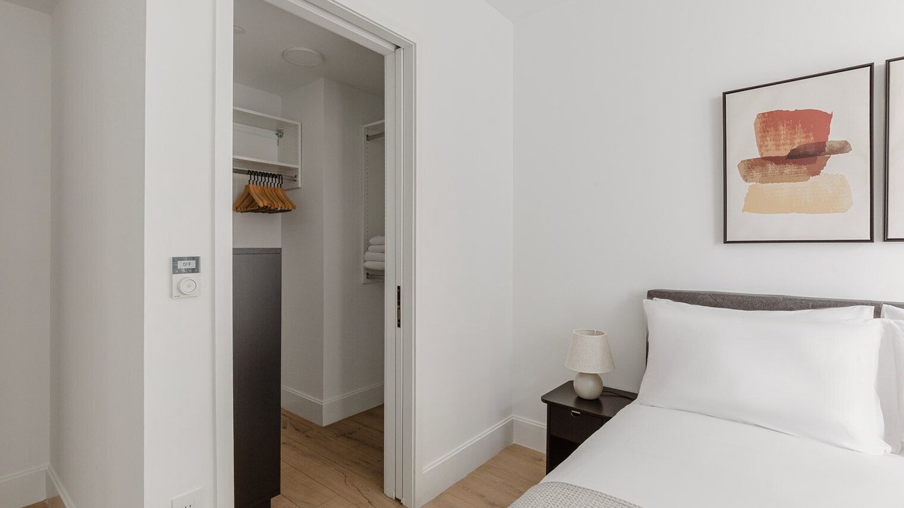Photo of Bedroom in Powerhouse Arts District
