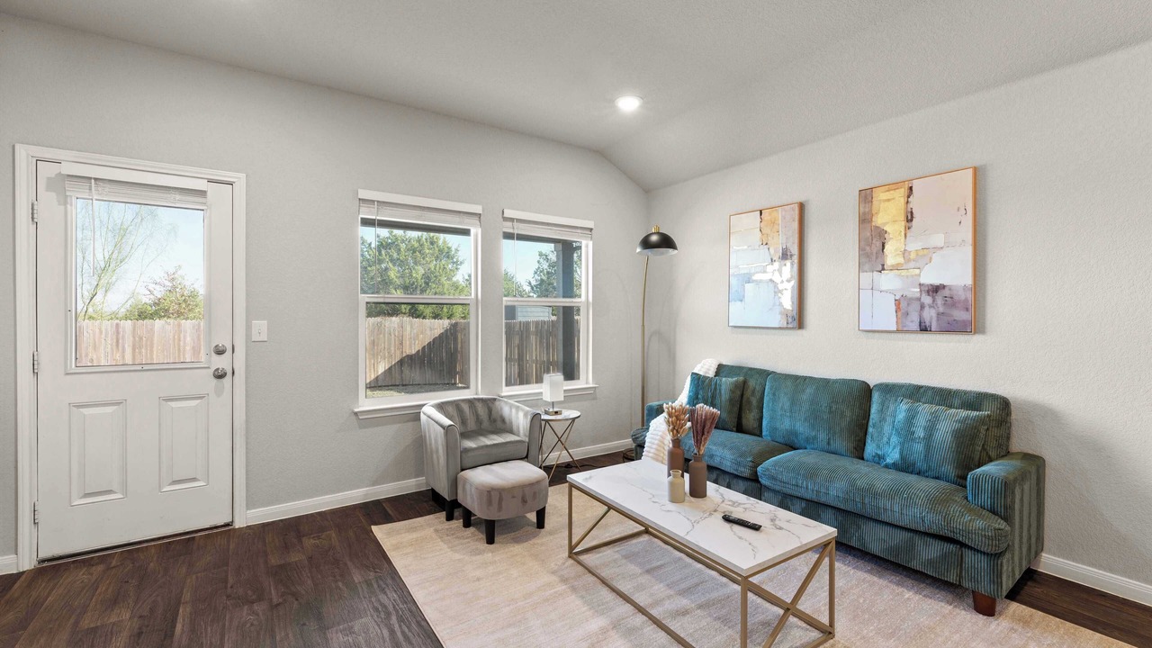 Photo of Livingroom in Pflugerville