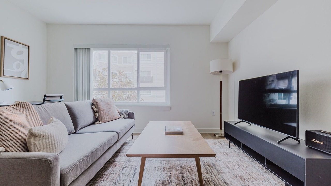 Photo of Livingroom in West Bellevue