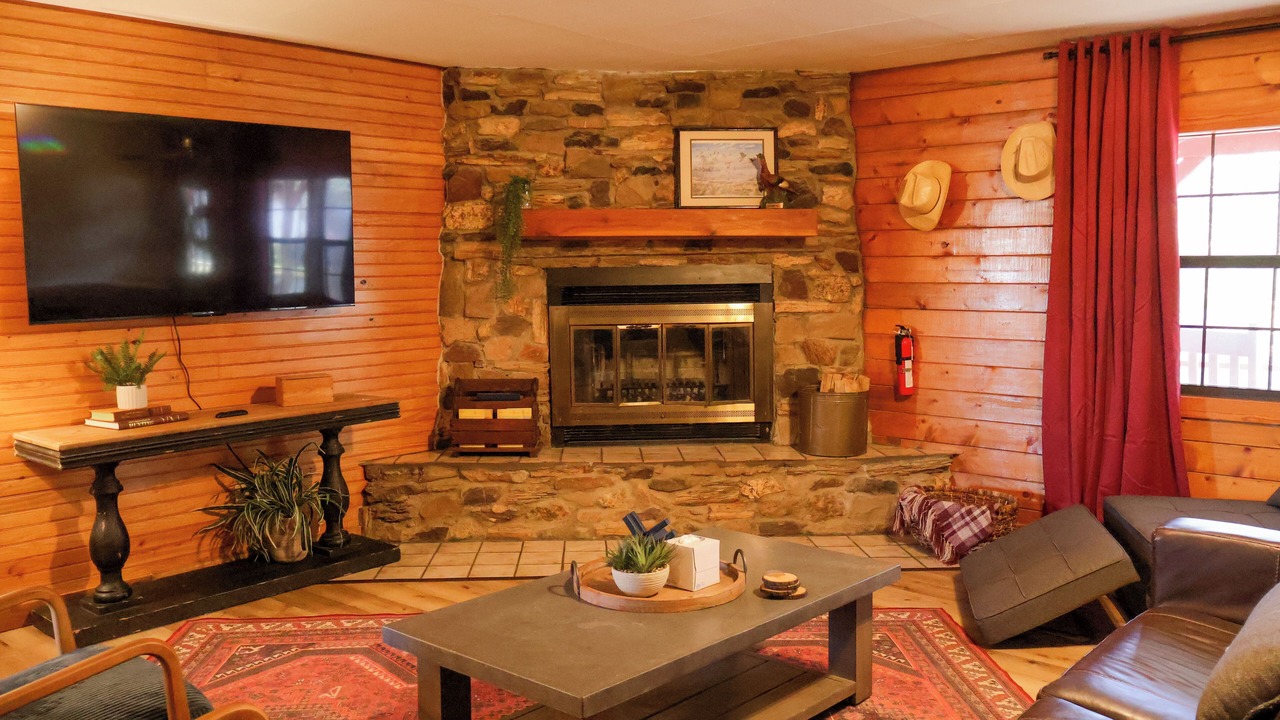 Photo of Livingroom in College Station