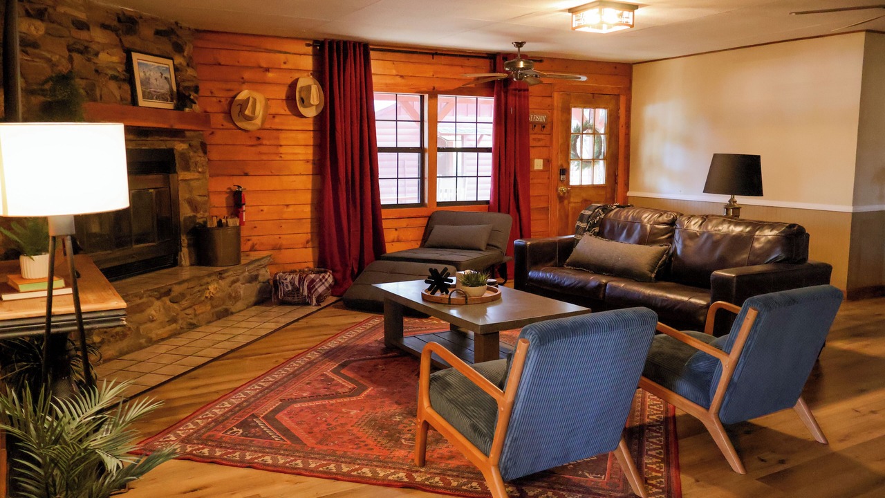 Photo of Livingroom in College Station