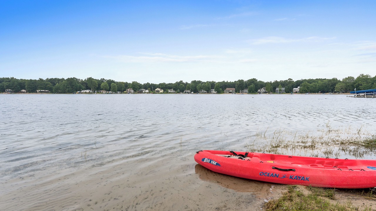 Photo of Others in Twin Lake