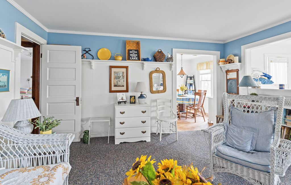 Photo of Livingroom in Twin Lake