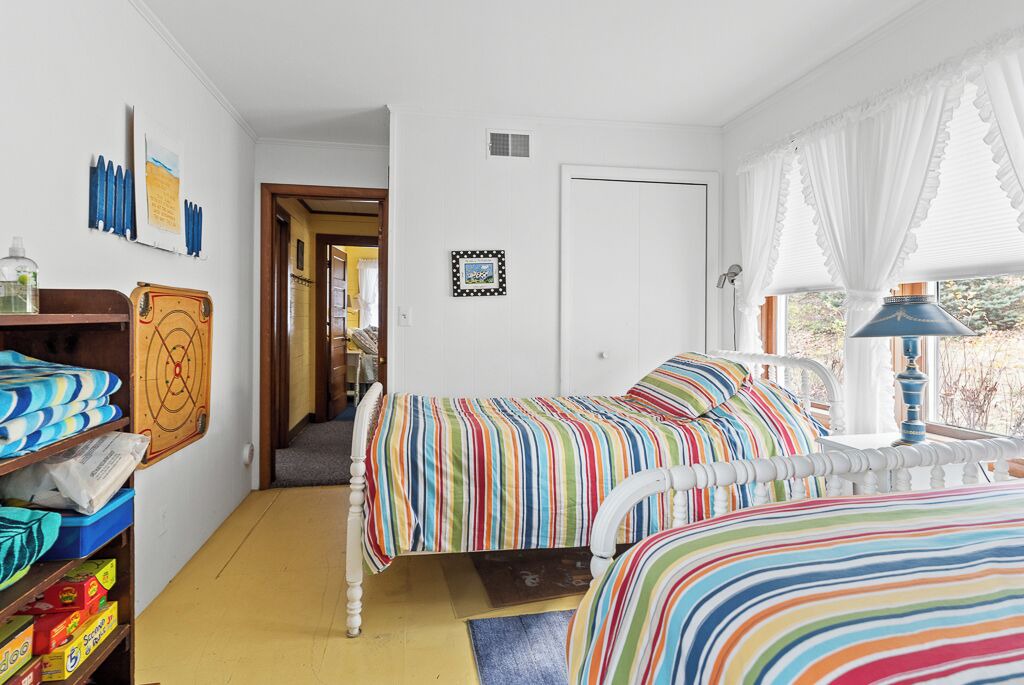 Photo of Bedroom in Twin Lake