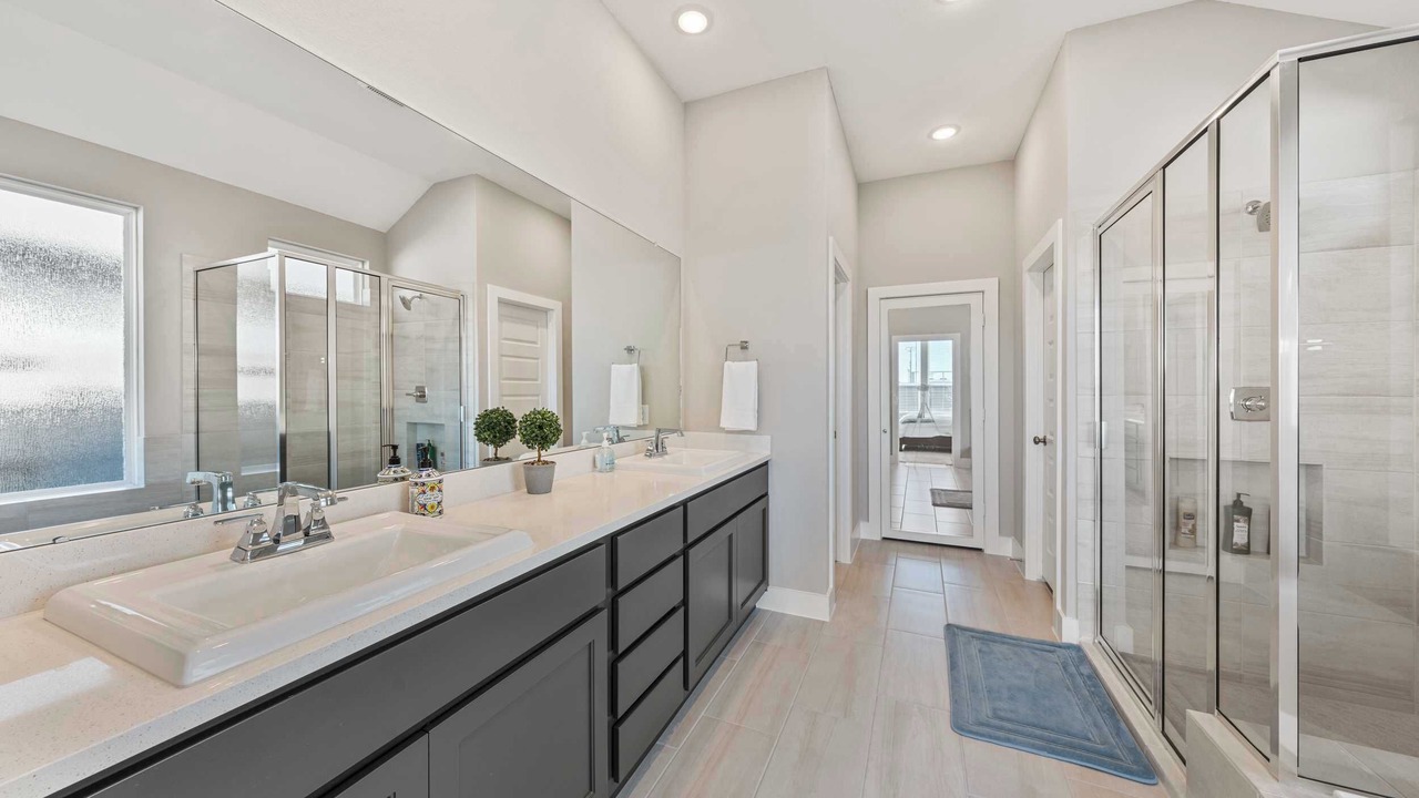 Photo of Bathroom in Clodine