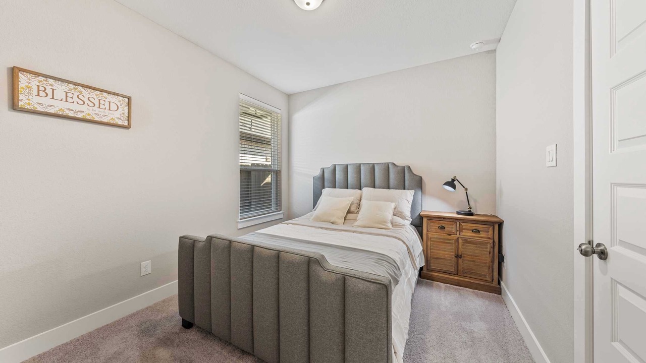 Photo of Bedroom in Clodine