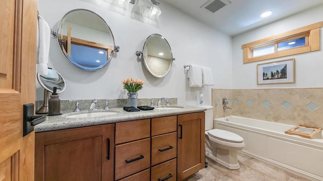 Photo of Bathroom in Kings Beach