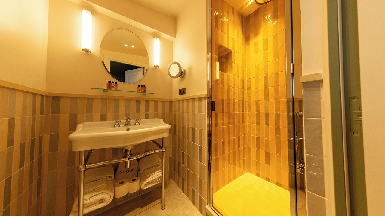 Photo of Bathroom in Montmartre