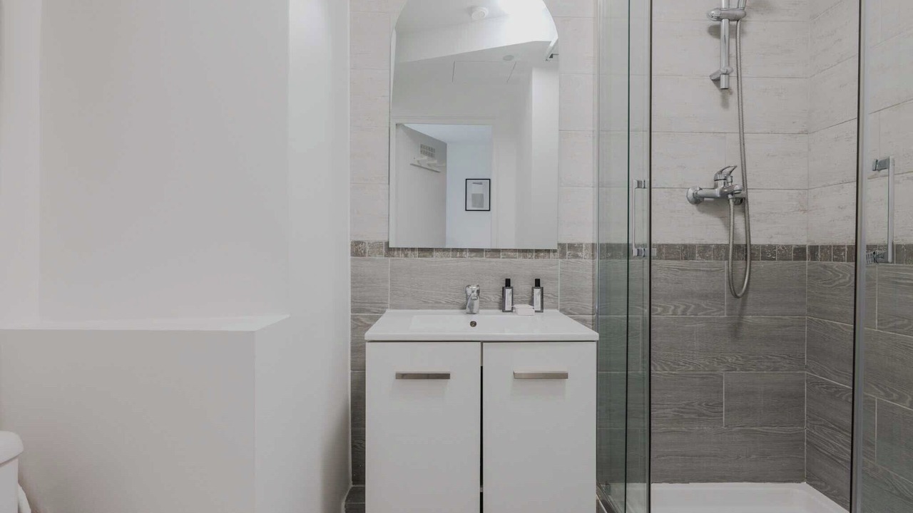 Photo of Bathroom in Batignolles