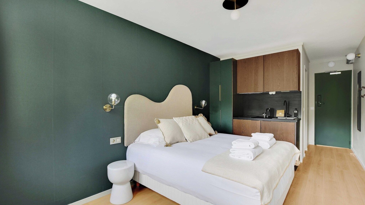 Photo of Bedroom in Meudon-la-Foret
