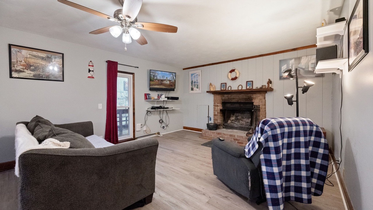 Photo of Livingroom in Crawfordsville