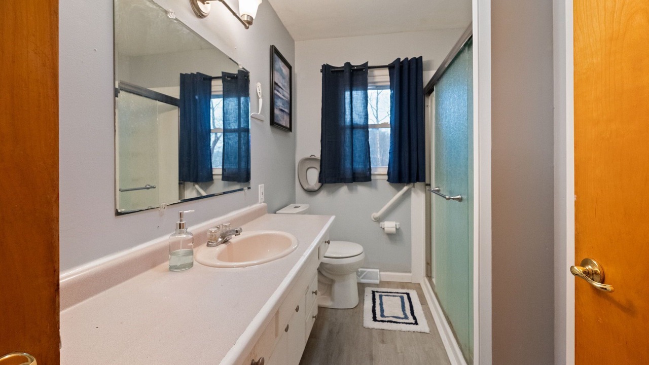 Photo of Bathroom in Crawfordsville