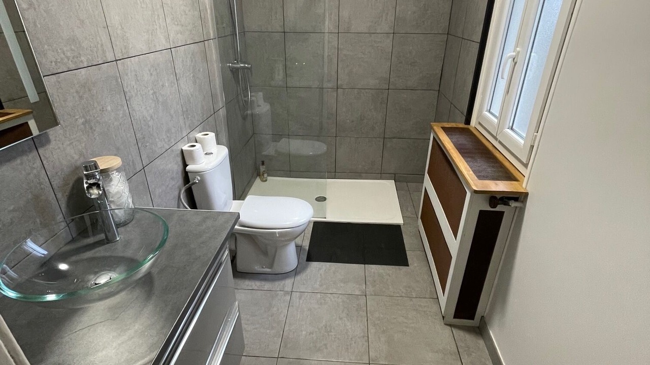 Photo of Bathroom in Chartres