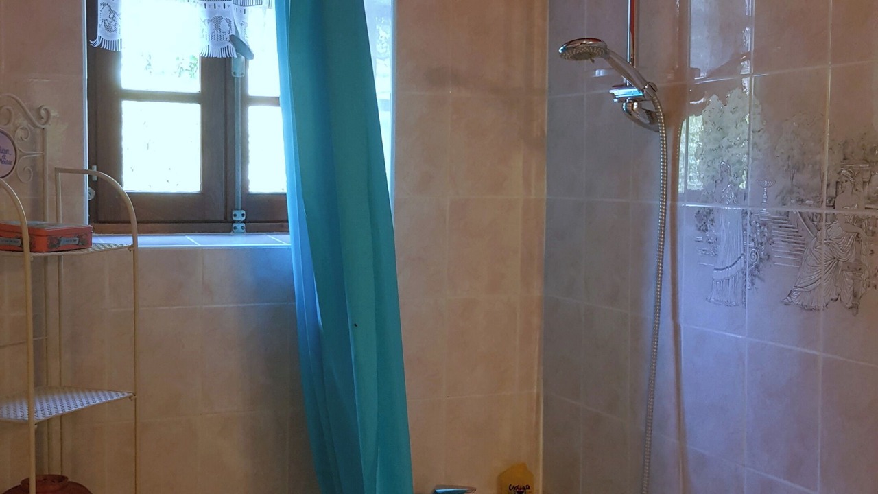 Photo of Bathroom in Lentillac-du-Causse
