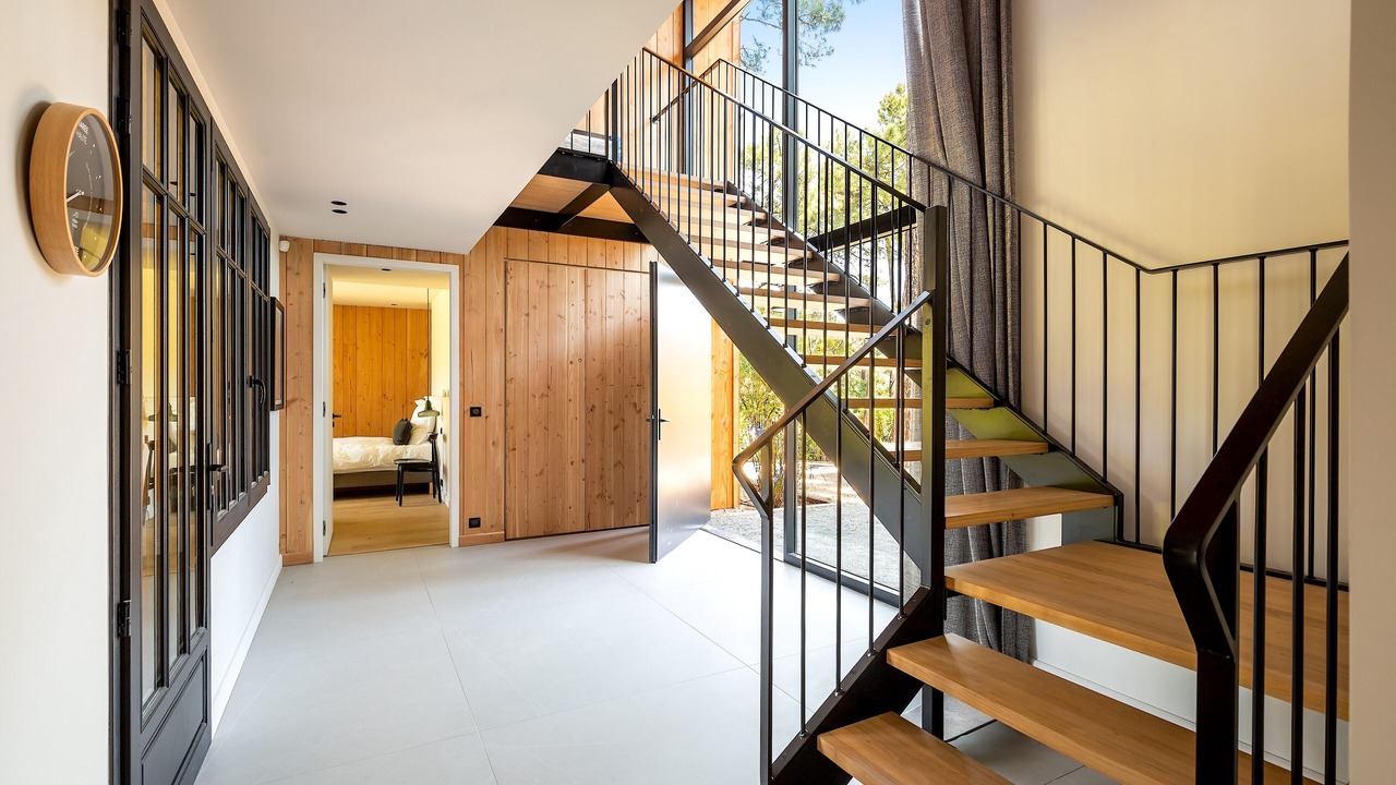 Photo of Others in Le Canon