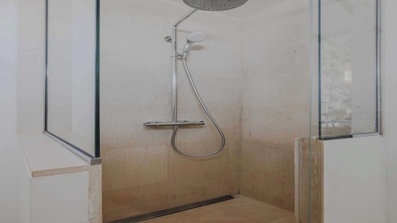 Photo of Bathroom in Quartier de la Plaine-de-Monceaux