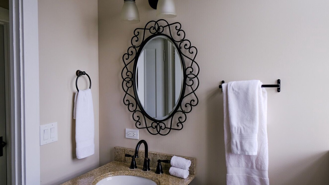 Photo of Bathroom in Irving Park East