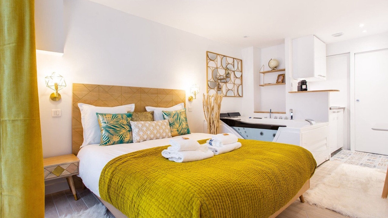 Photo of Bedroom in Batignolles