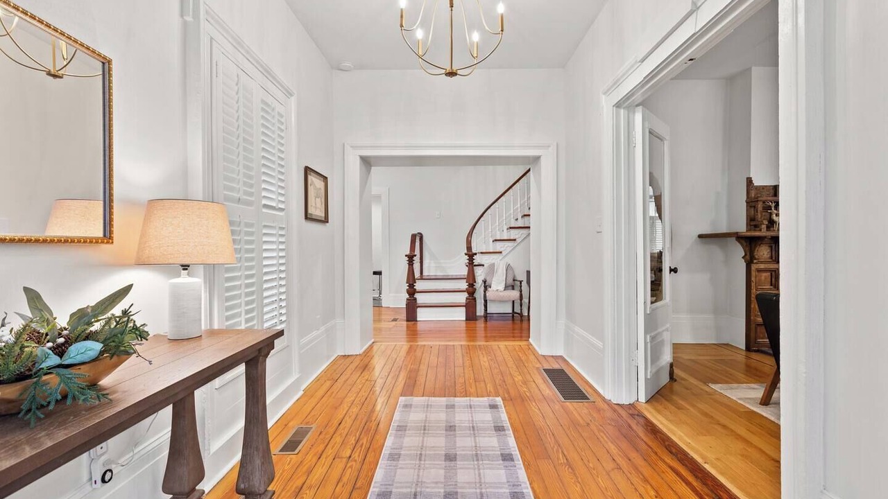 Photo of Others in Frankfort