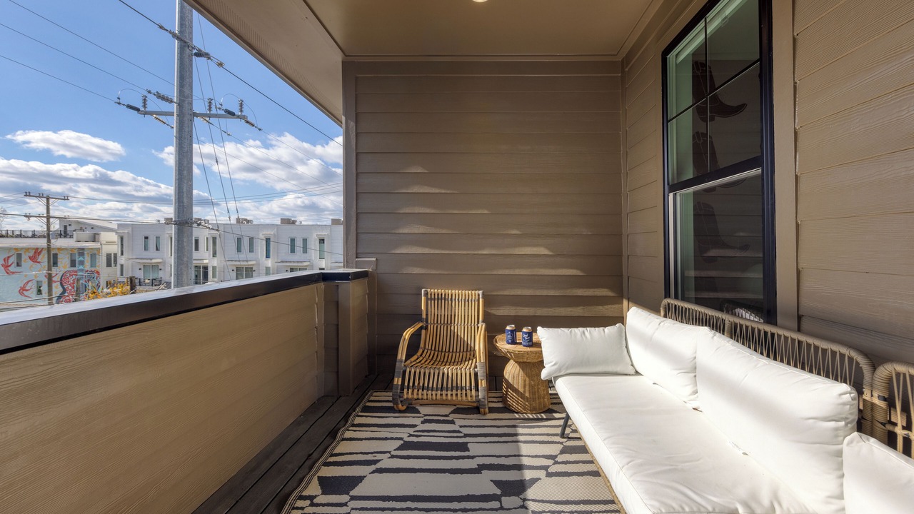 Photo of Patio Balcony in McFerrin Park