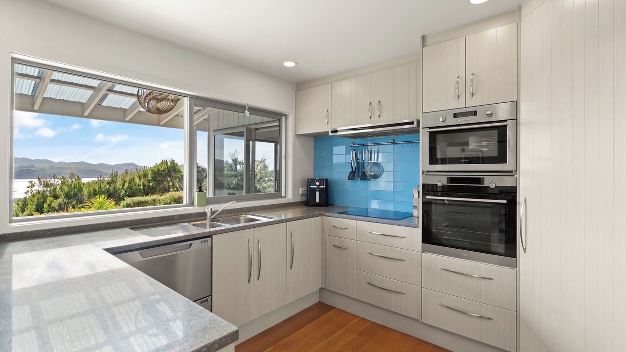 Photo of Kitchen in Coopers Beach