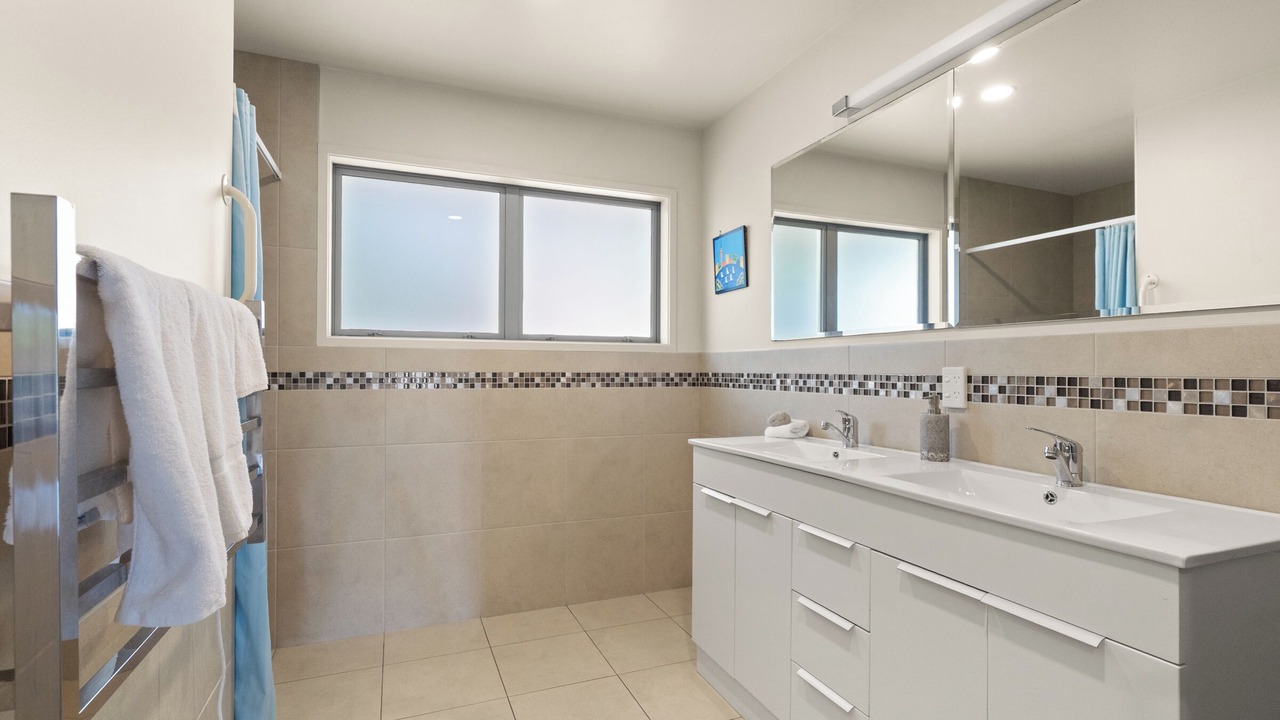 Photo of Bathroom in Coopers Beach