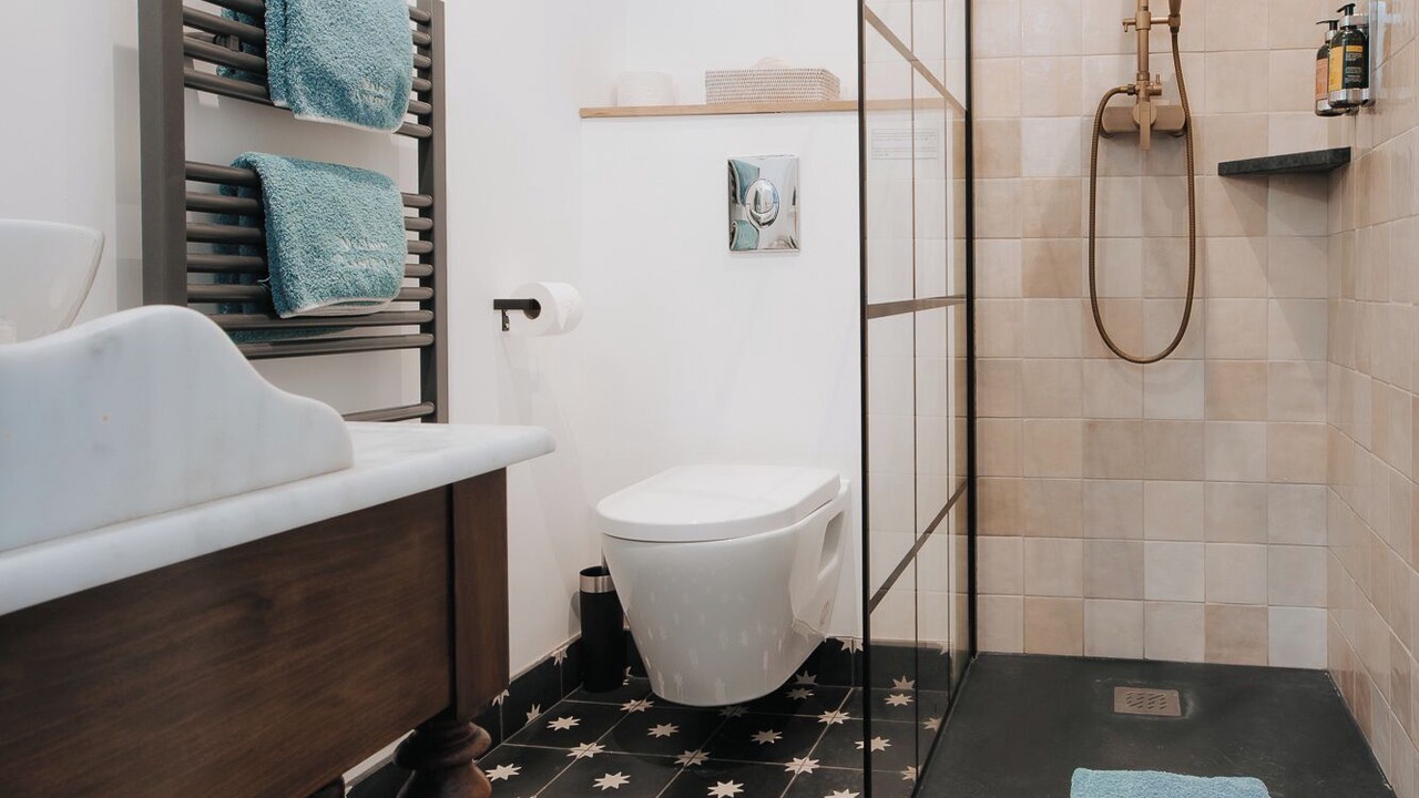 Photo of Bathroom in Meursault