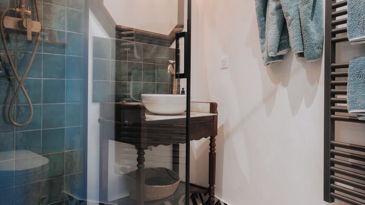 Photo of Bathroom in Meursault