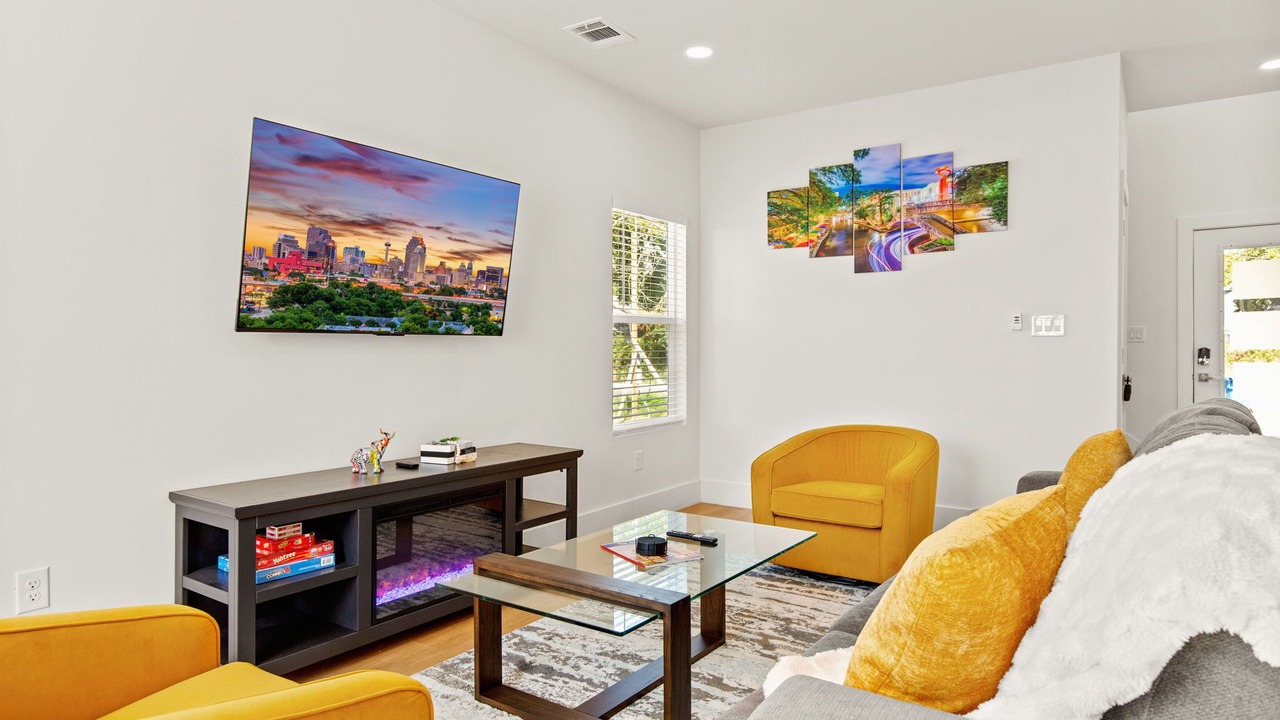 Photo of Livingroom in Denver Heights