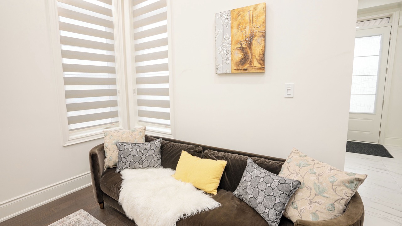 Photo of Livingroom in Adjala-Tosorontio