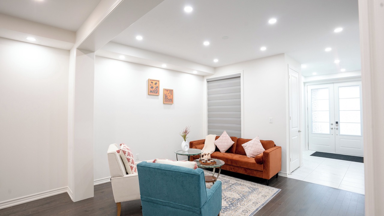 Photo of Livingroom in Adjala-Tosorontio