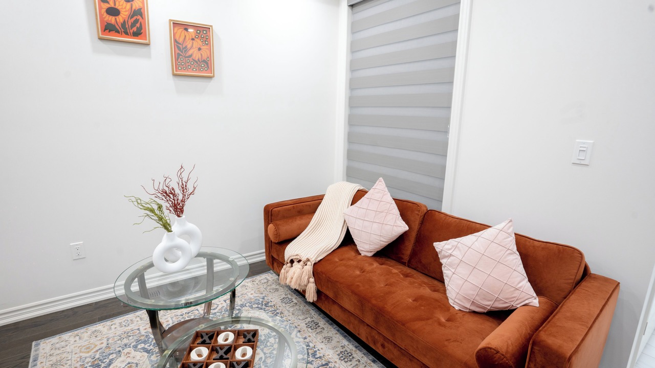 Photo of Livingroom in Adjala-Tosorontio