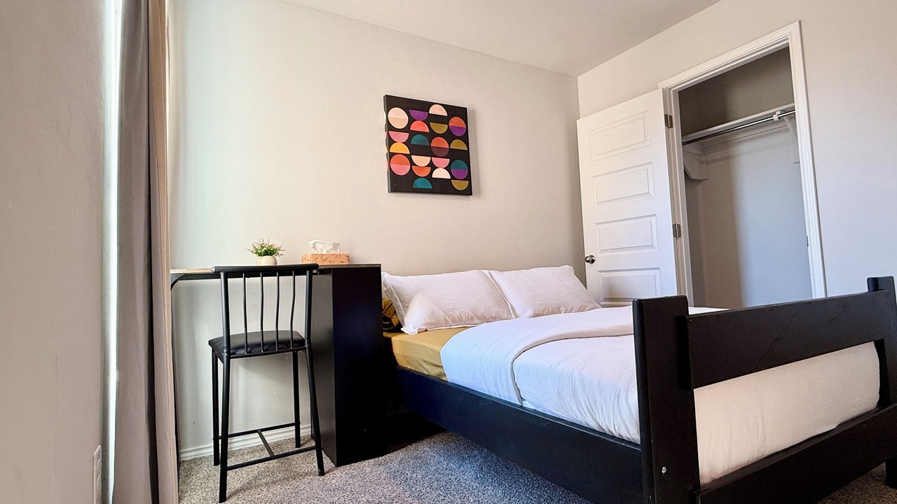 Photo of Bedroom in Yukon
