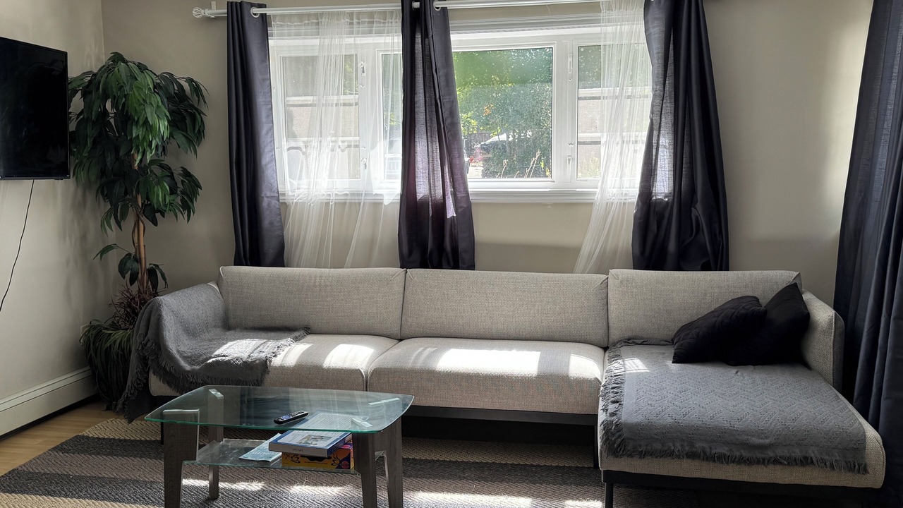 Photo of Livingroom in Dartmouth