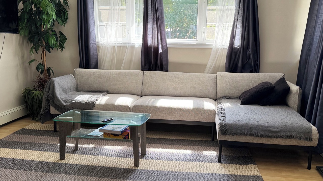 Photo of Livingroom in Dartmouth