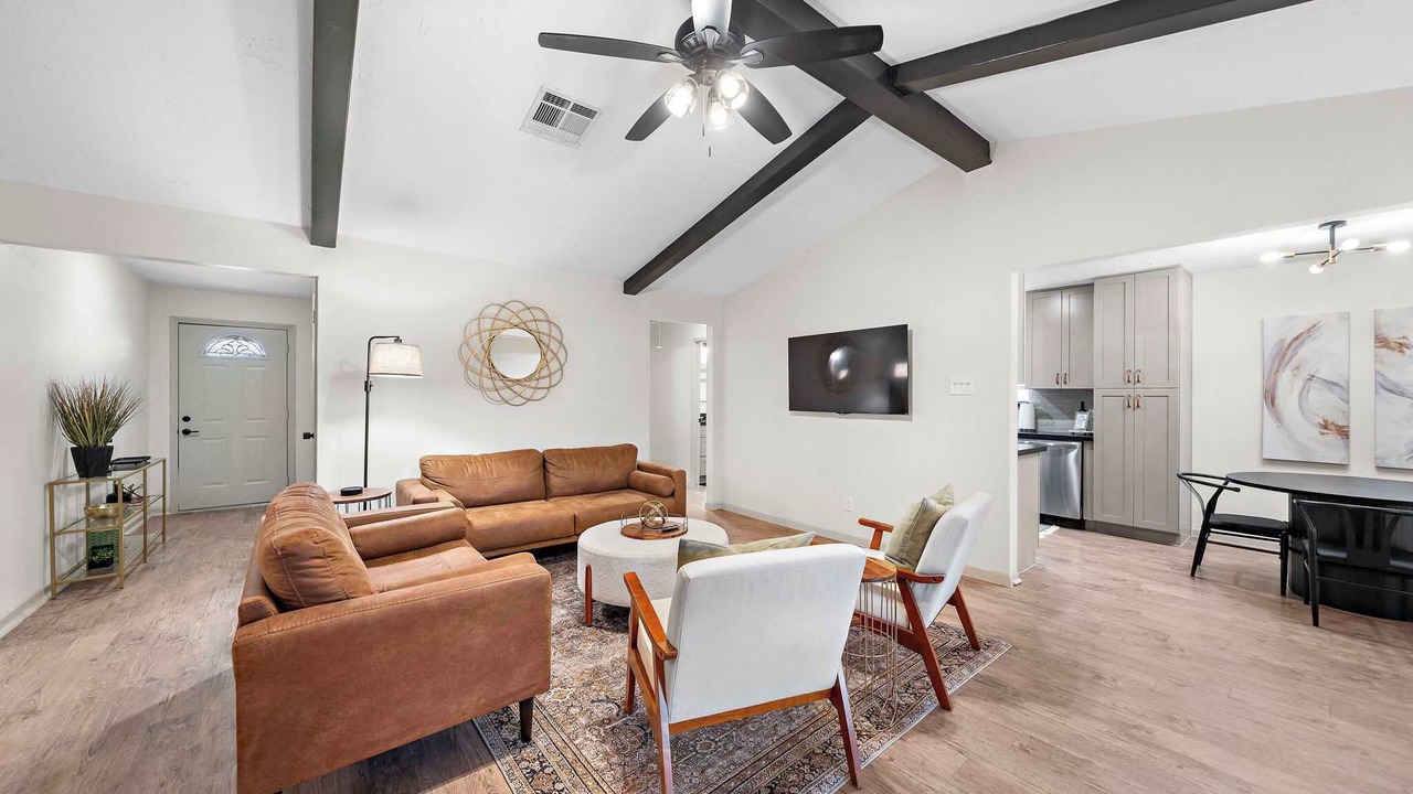 Photo of Livingroom in Bowling Green