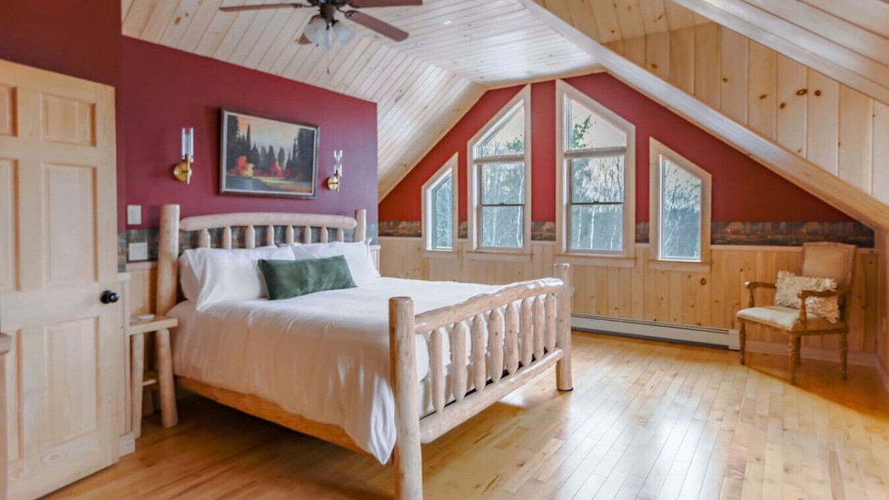 Photo of Bedroom in Lovell