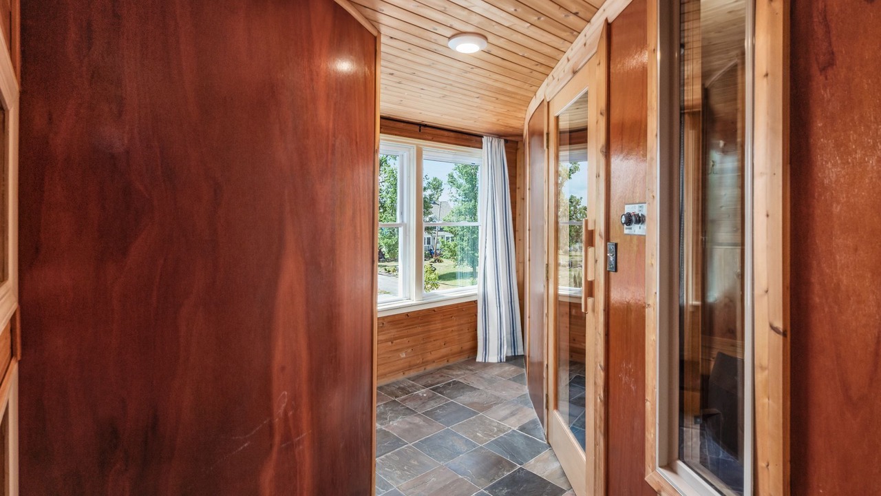 Photo of Others in Russells Point