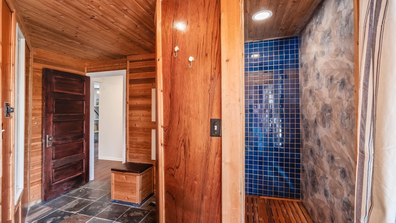 Photo of Others in Russells Point