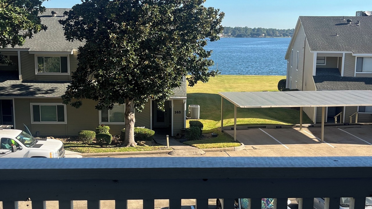 Photo of Outdoor in April Sound