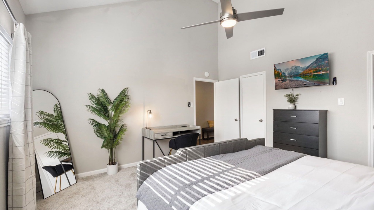 Photo of Bedroom in April Sound