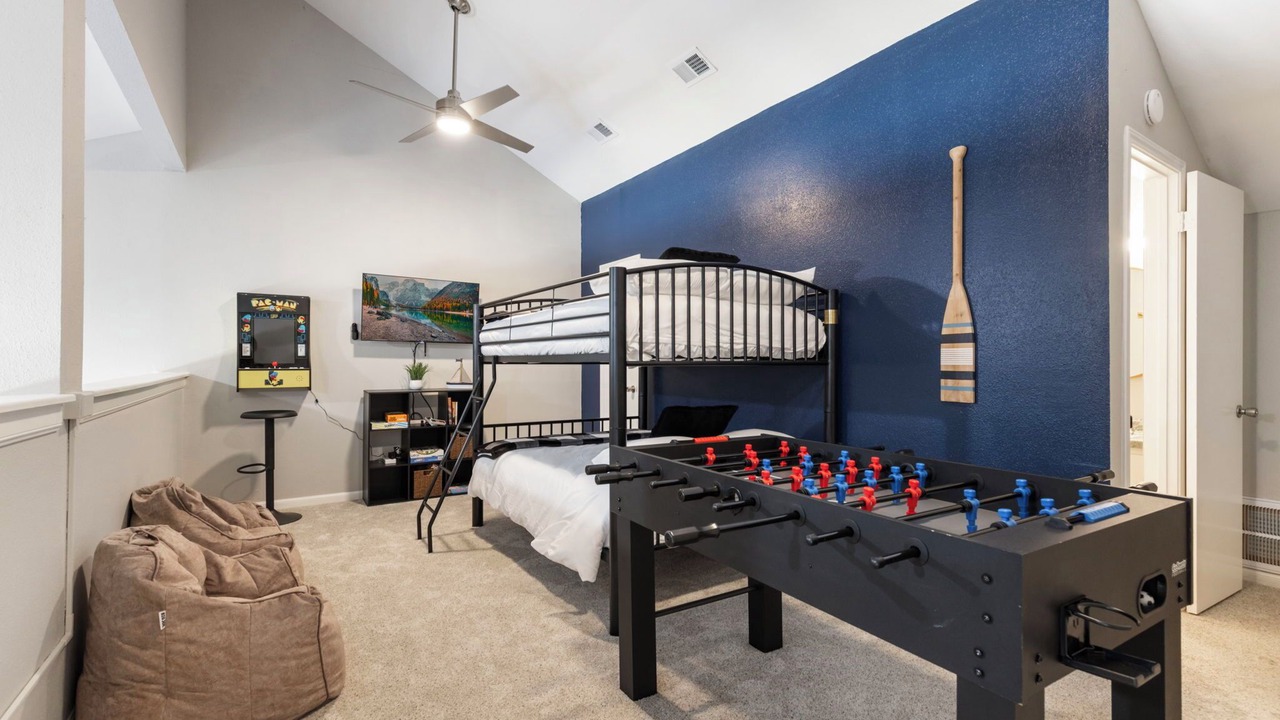 Photo of Bedroom in April Sound