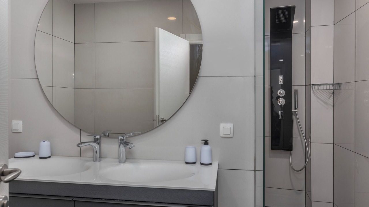 Photo of Bathroom in Obrs