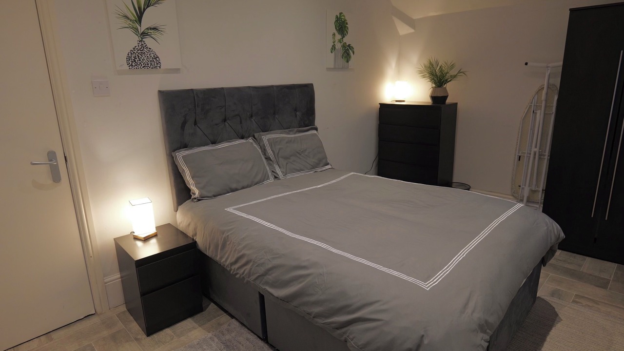 Photo of Bedroom in Kilburn