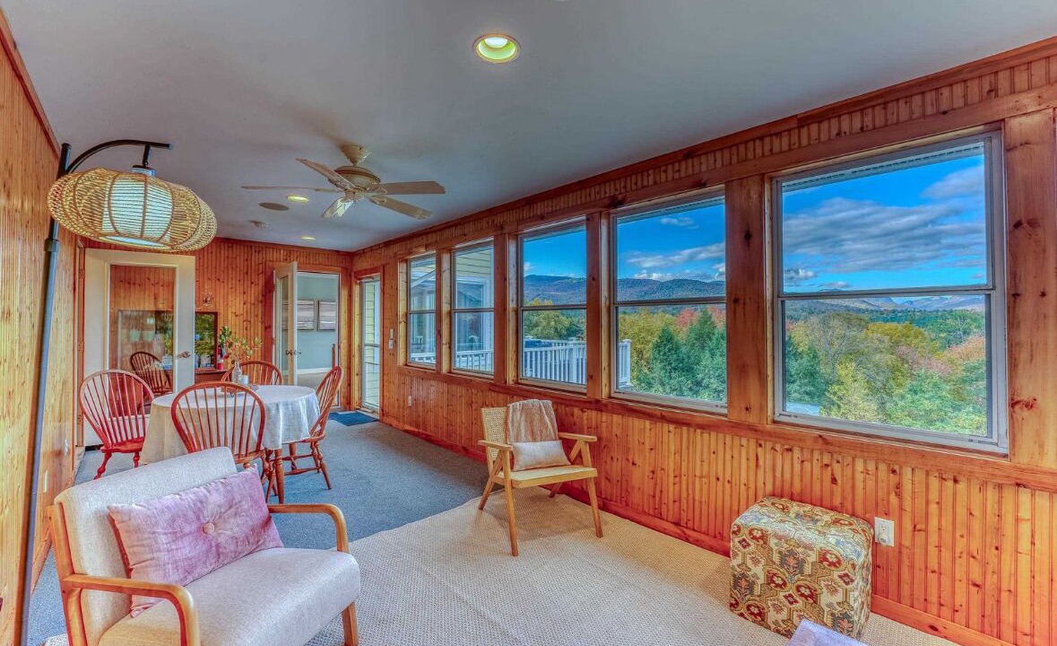Photo of Livingroom in North Woodstock