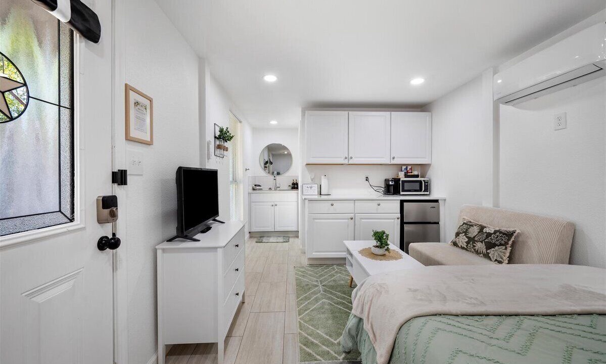 Photo of Bedroom in East Cesar Chavez