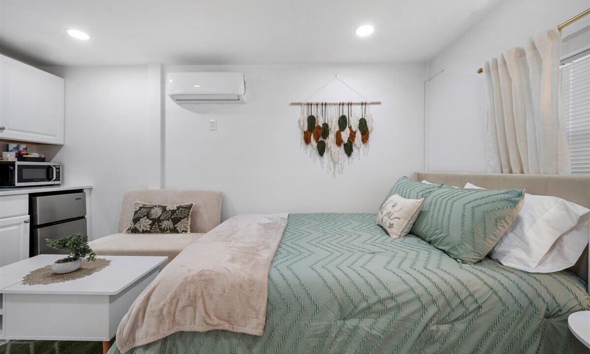 Photo of Bedroom in East Cesar Chavez