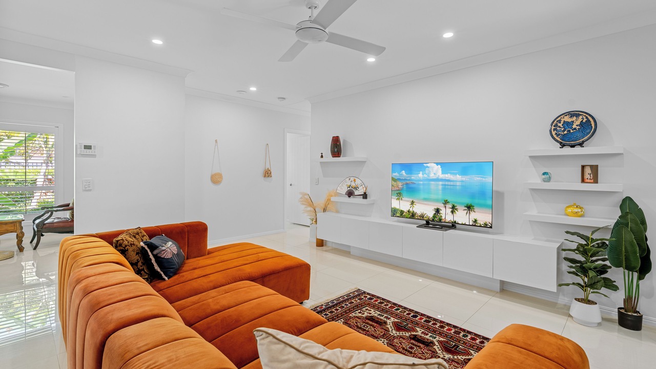 Photo of Livingroom in Burleigh Waters